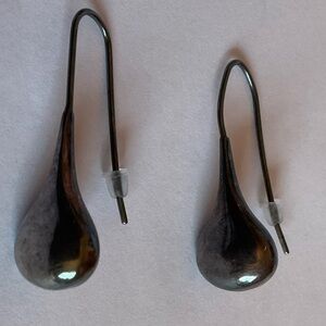 NVC Nataliya V. Collister Sterling‎ Silver Tear Drop Earrings